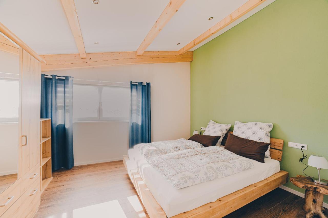 Grosse Ferienwohnung Mit Balkon Und Perfekter Lage Eggenthal Zewnętrze zdjęcie